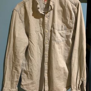 Levi’s denim shirt M size slim fit